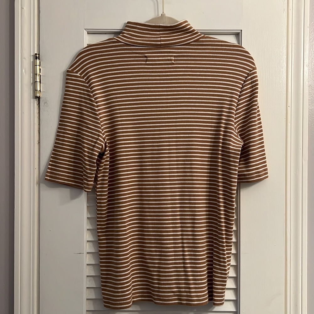 Loft Tan and White Mock Neck stop - Picture 3 of 3